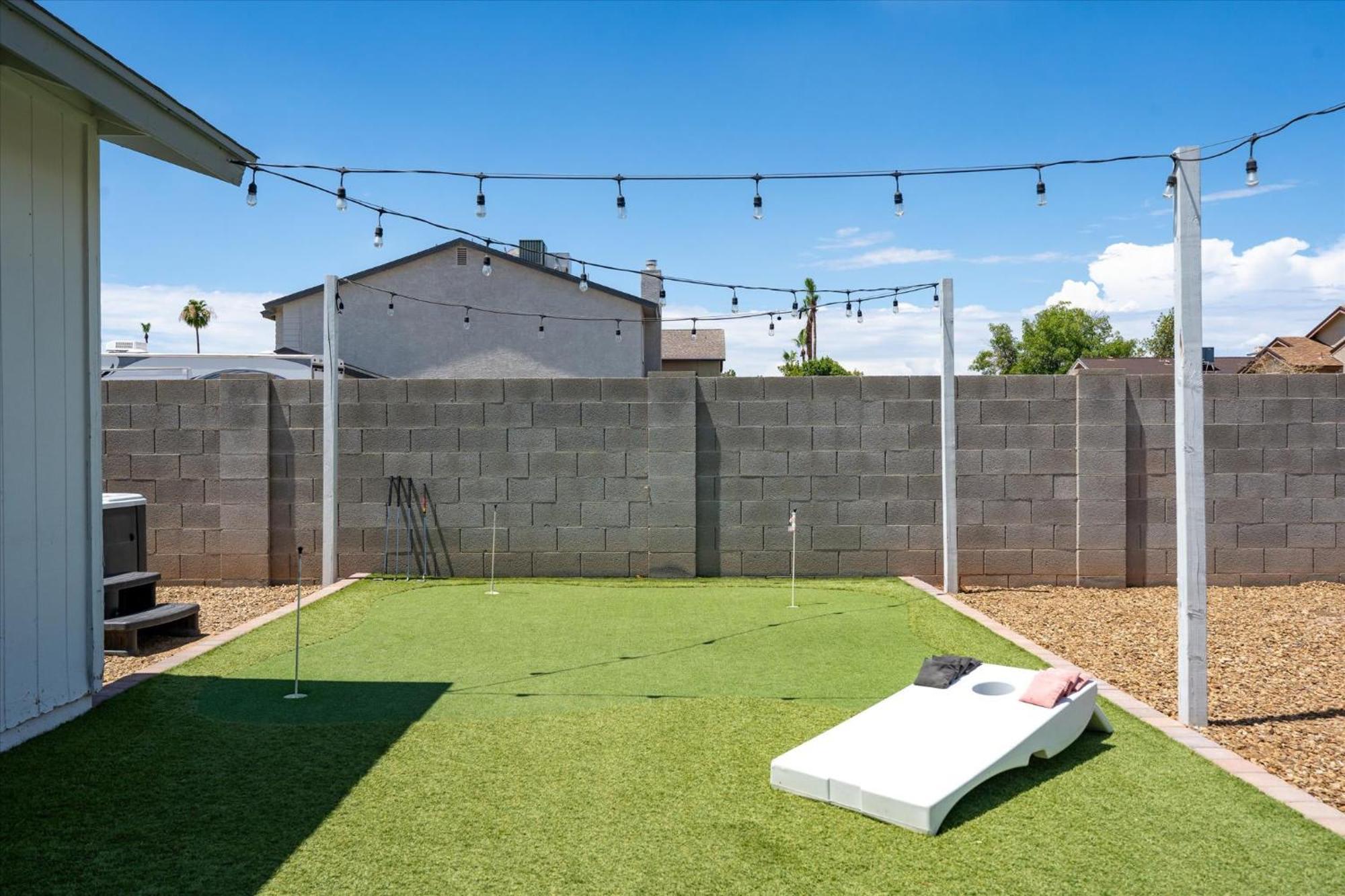 Mini Golf Fire Pit Pool Game Room 钱德勒 外观 照片